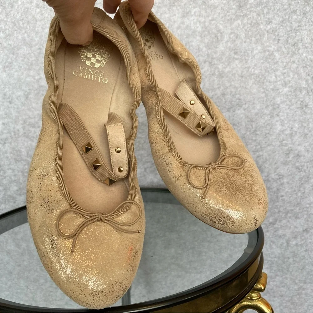 Vince Camuto metallic good